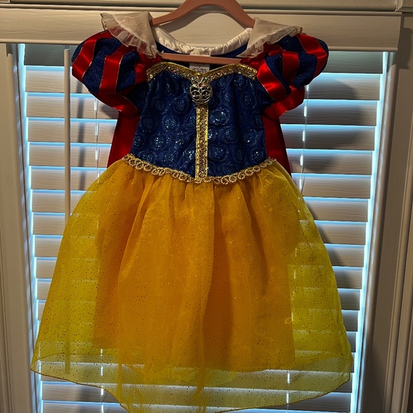 Disney Other - Disney Snow White Costume Size 3